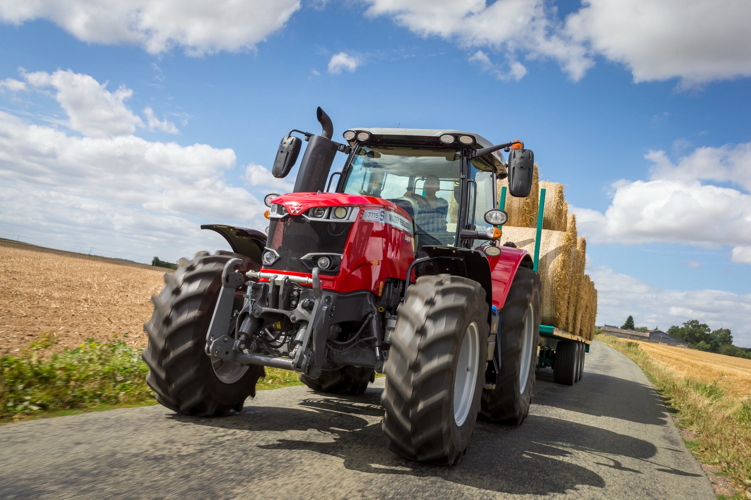 Massey Ferguson 7700S Tractor - Image 2
