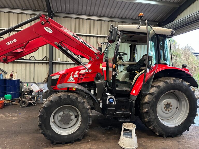 MASSEY FERGUSON LOADER - Image 2