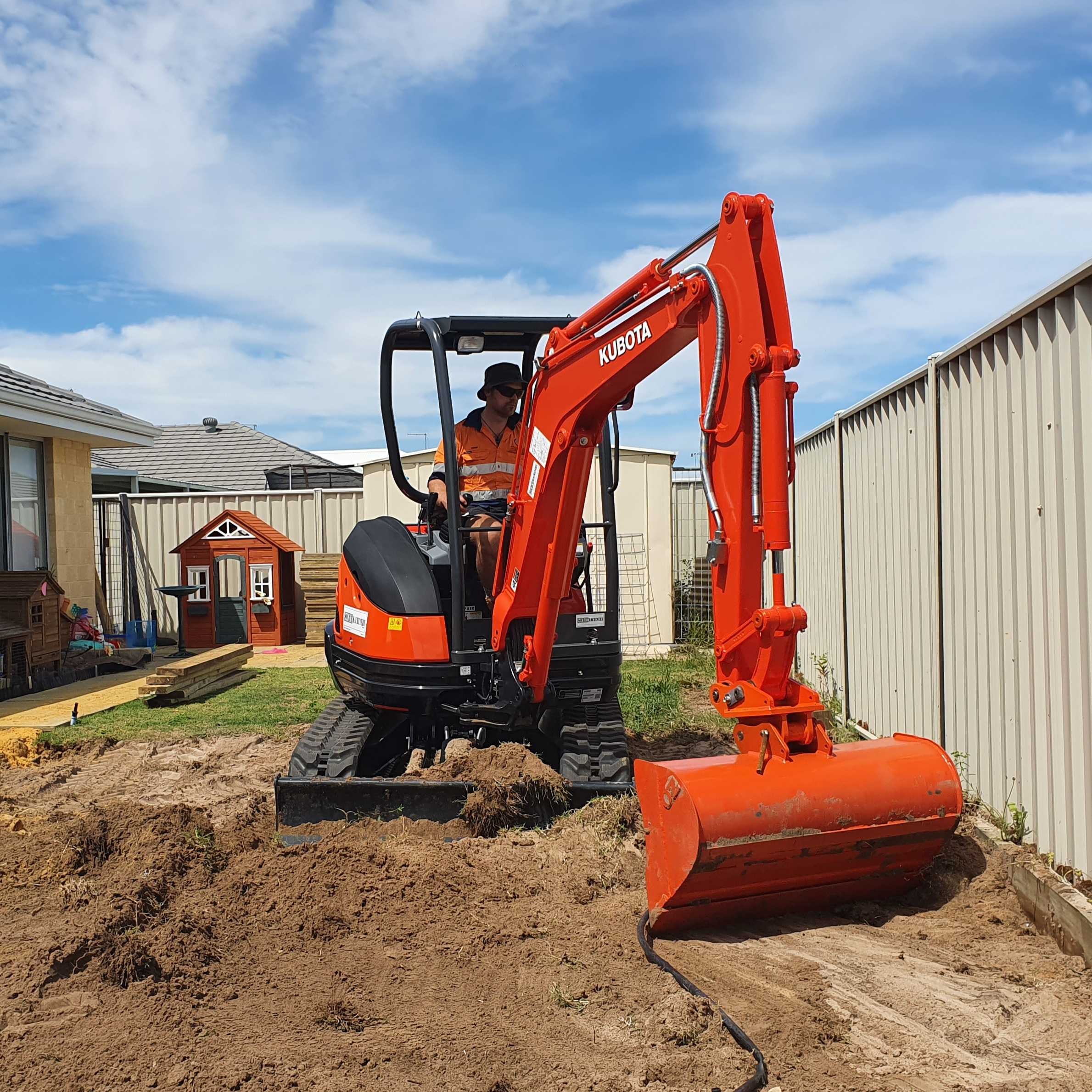 Kubota U25S
