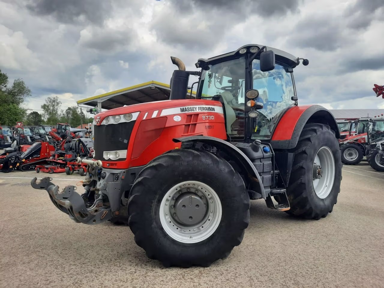 Massey Ferguson 6700 Tractor - Image 3