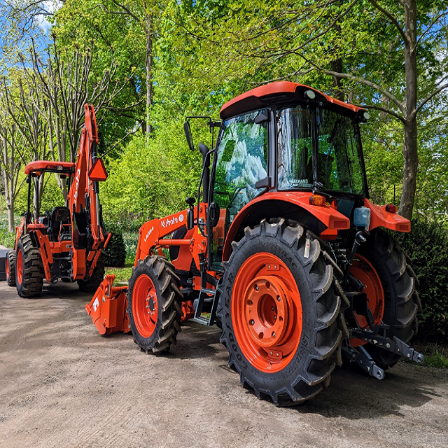 Kubota tractor - Image 2