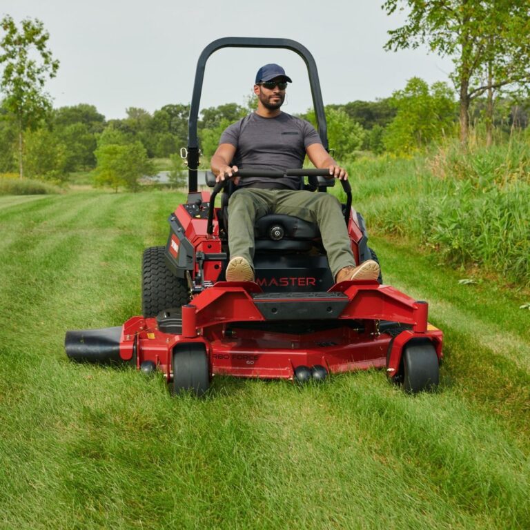 Zero turn lawn mower - Image 3