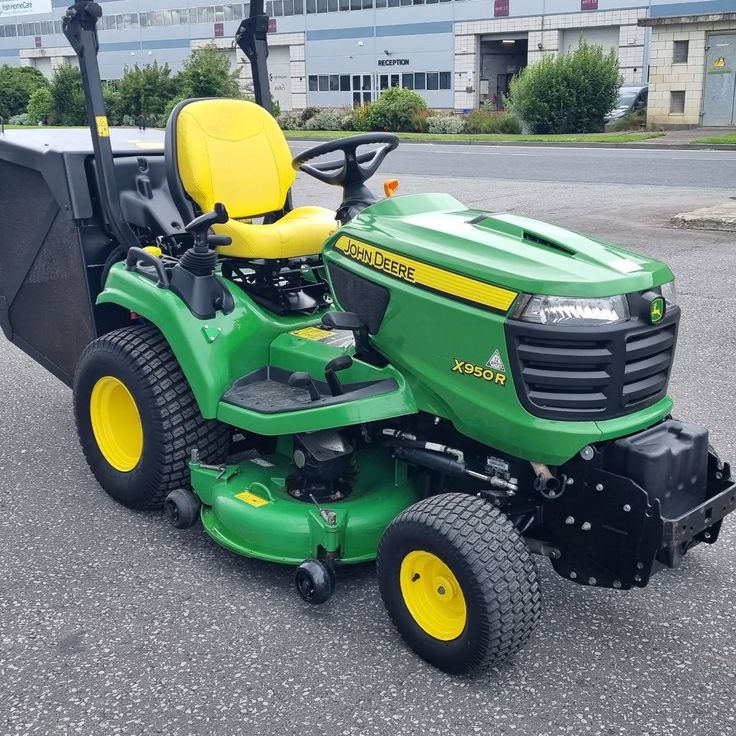 Johnn Deer X950R lawn mower