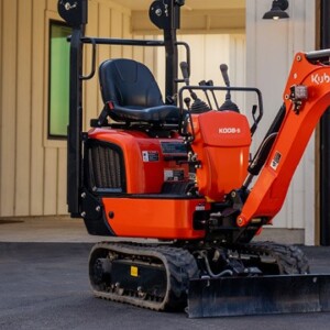 Kubota K008-3