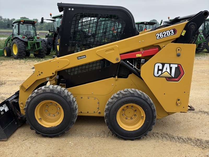 Cat Skid Steer Loaders model 262D3 - Image 2